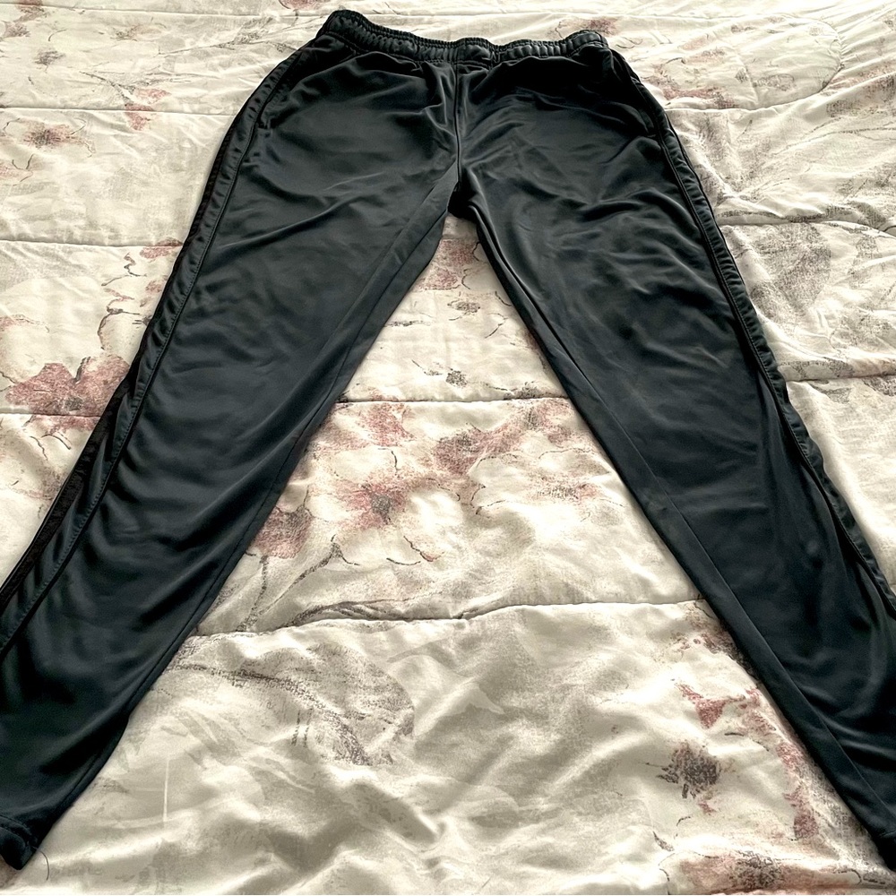 MIK black athletic pull on ankle zipper pants with pockets, size M athleisure